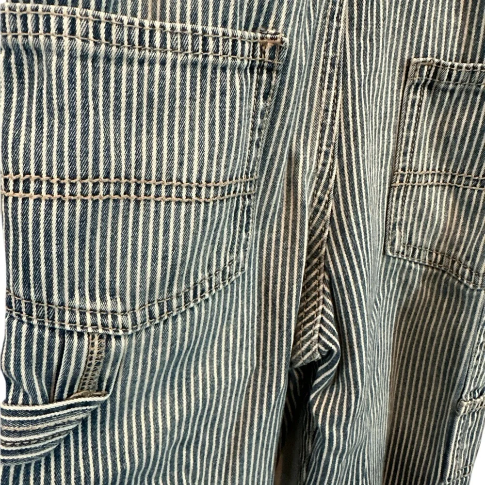 Oshkosh B gosh Overalls Sz 2T Conductor Stripe Vestbak Denim Jeans Snaps